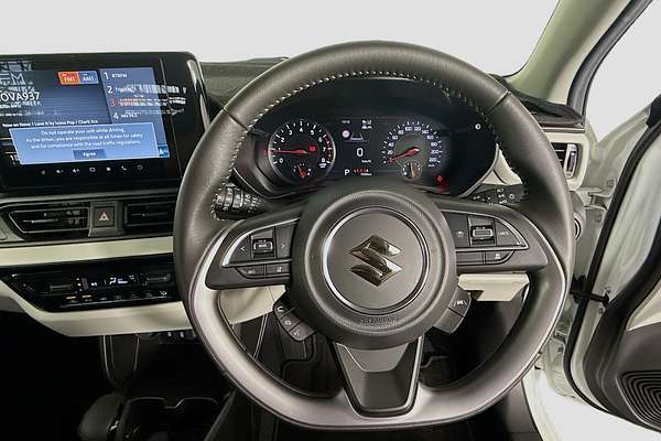 2025 Suzuki Swift Hybrid Plus UZ