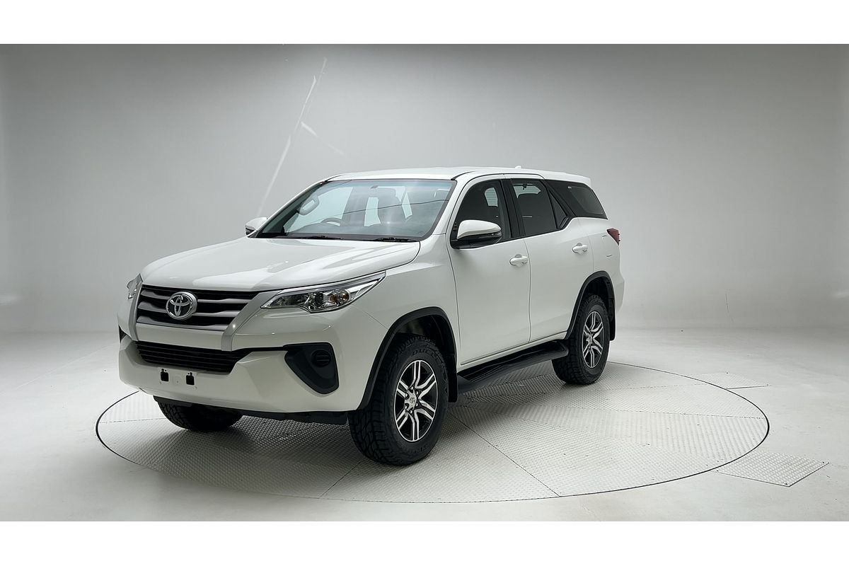 2018 Toyota Fortuner GX GUN156R
