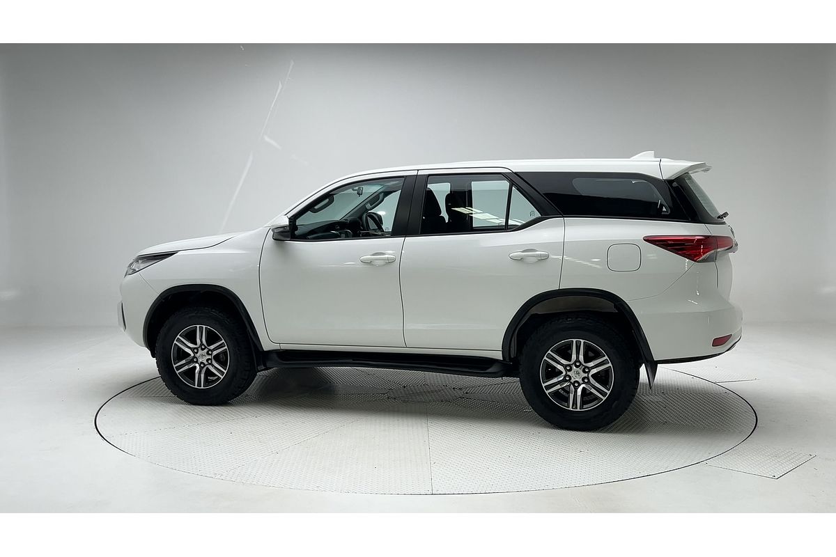 2018 Toyota Fortuner GX GUN156R