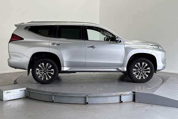 2022 Mitsubishi Pajero Sport GLS QF