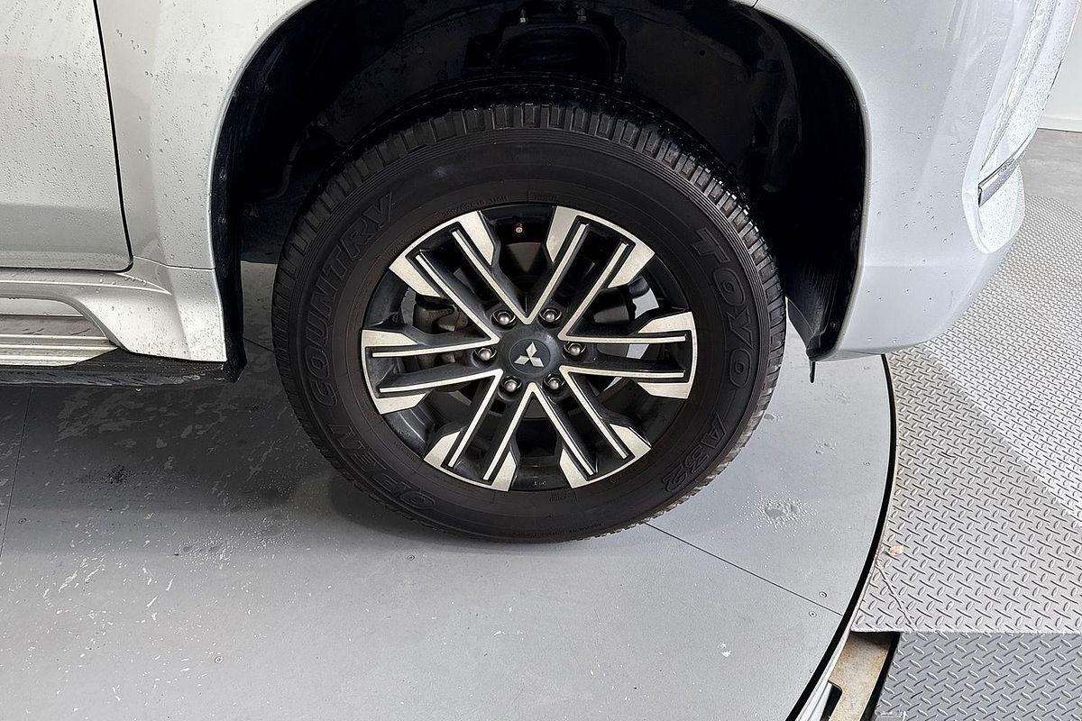 2022 Mitsubishi Pajero Sport GLS QF