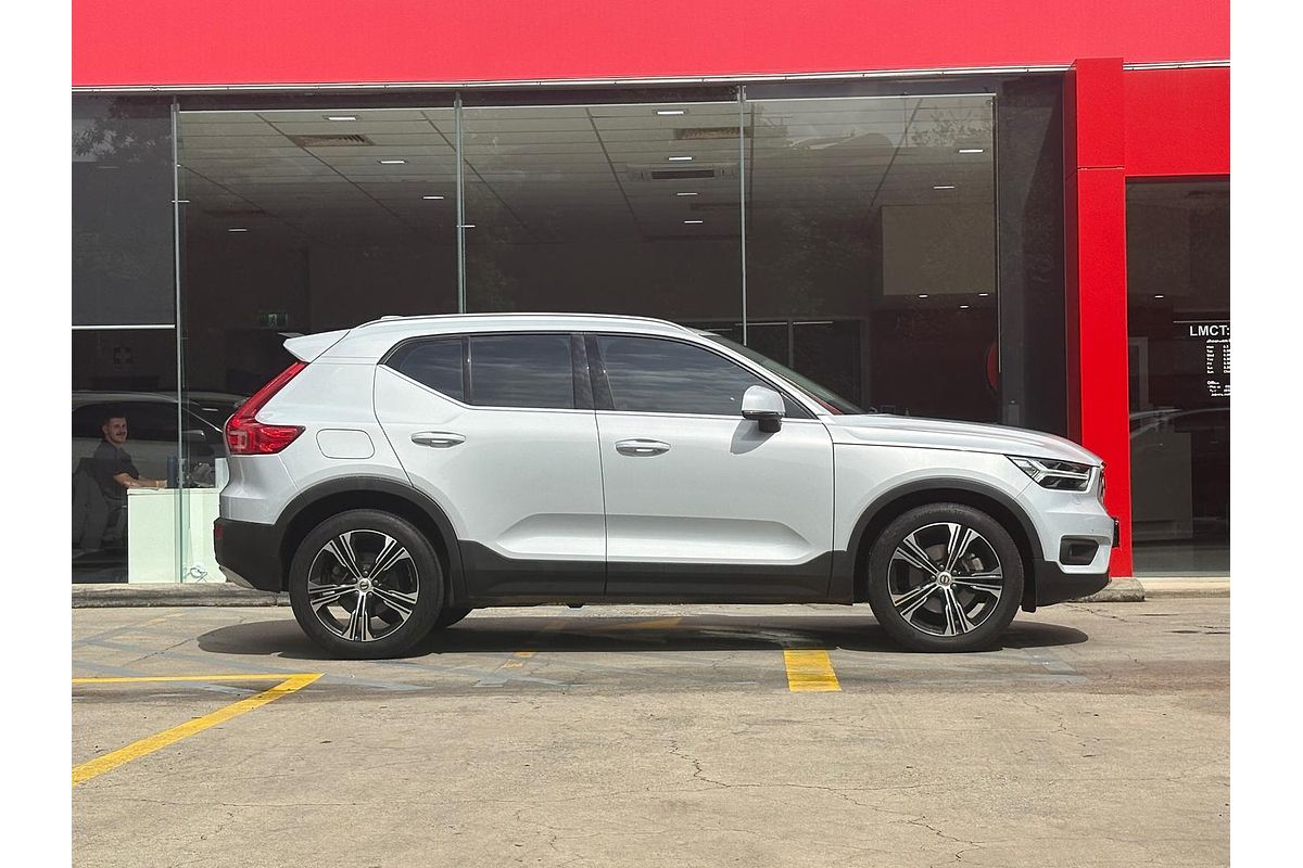 2021 Volvo XC40 XC40 T4 INSCRIPTION (AWD) 536 MY21