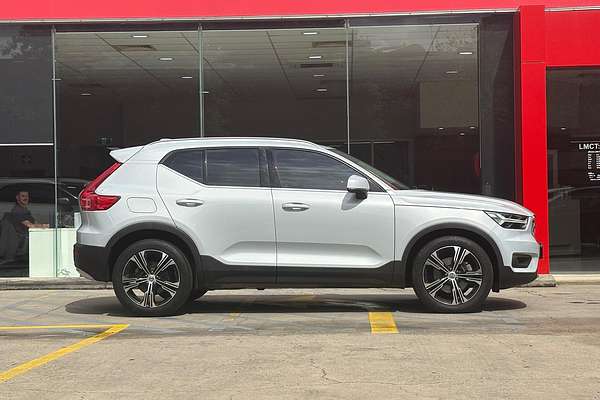 2021 Volvo XC40 XC40 T4 INSCRIPTION (AWD) 536 MY21