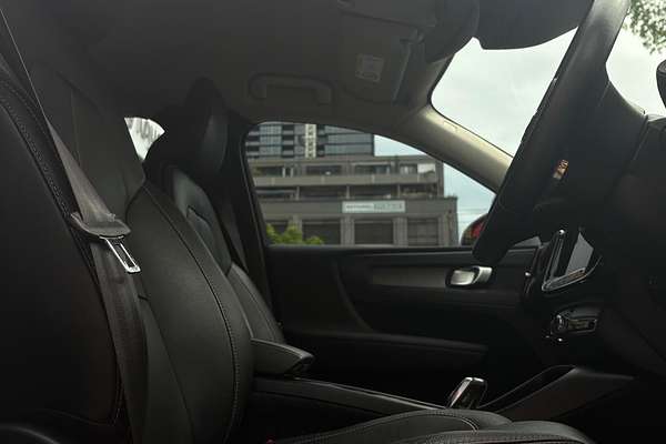 2021 Volvo XC40 XC40 T4 INSCRIPTION (AWD) 536 MY21