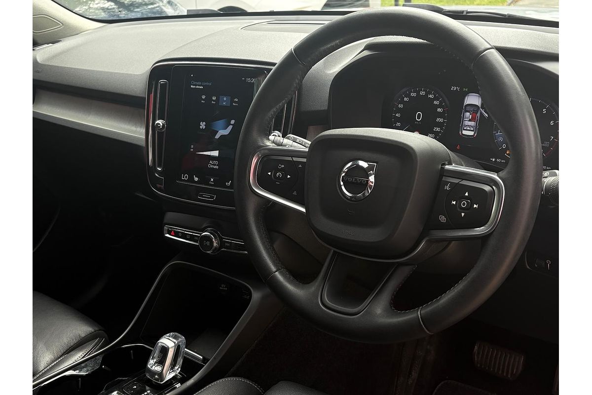 2021 Volvo XC40 XC40 T4 INSCRIPTION (AWD) 536 MY21