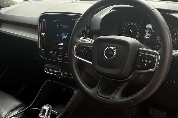 2021 Volvo XC40 XC40 T4 INSCRIPTION (AWD) 536 MY21