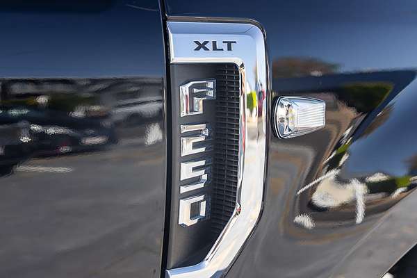 2022 Ford F250 XLT 4X4