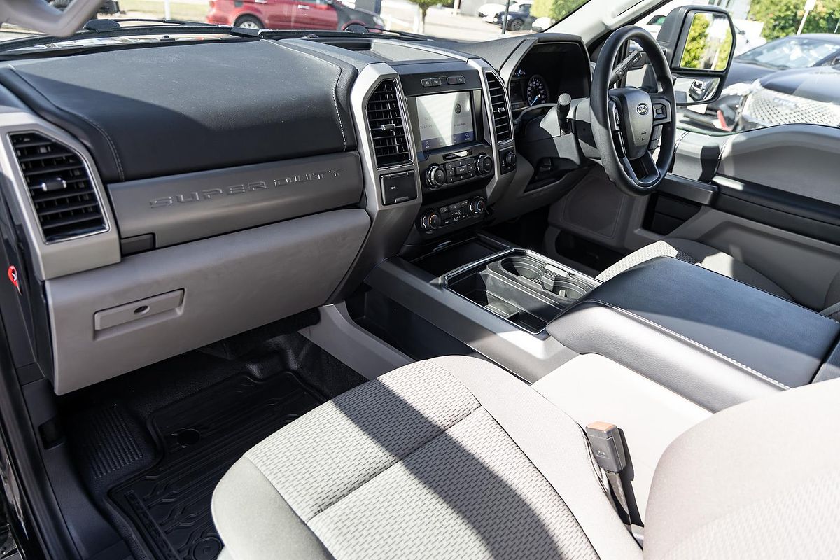 2022 Ford F250 XLT 4X4