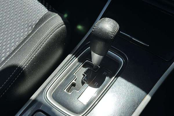 2016 Mitsubishi Outlander LS Safety Pack ZK