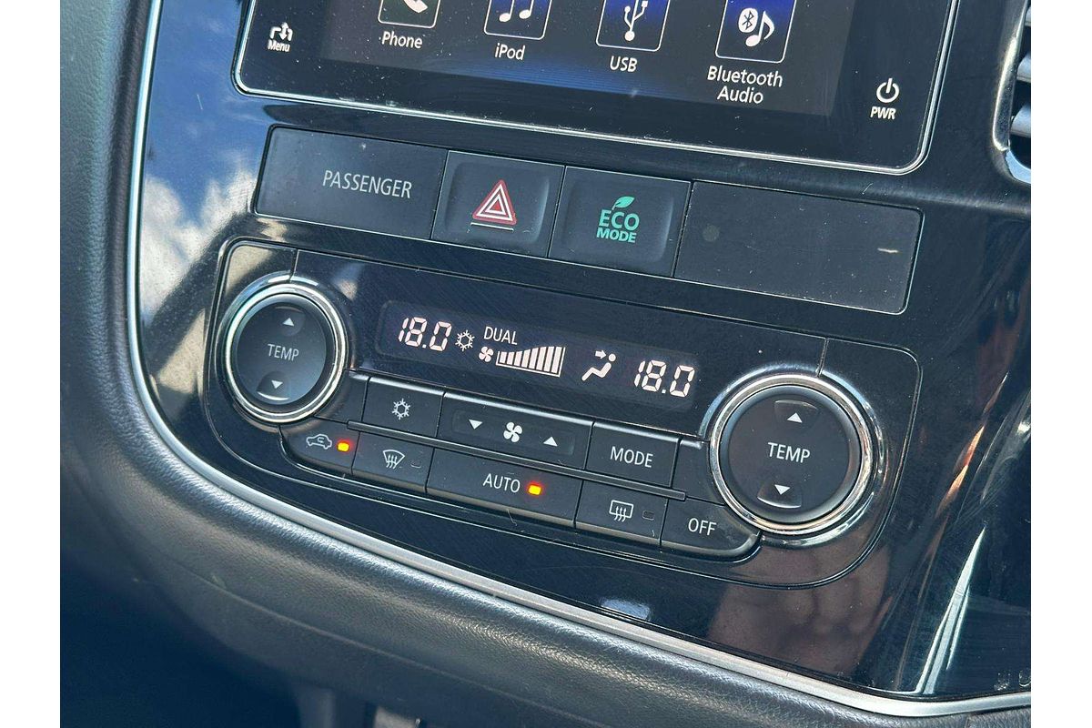 2016 Mitsubishi Outlander LS Safety Pack ZK