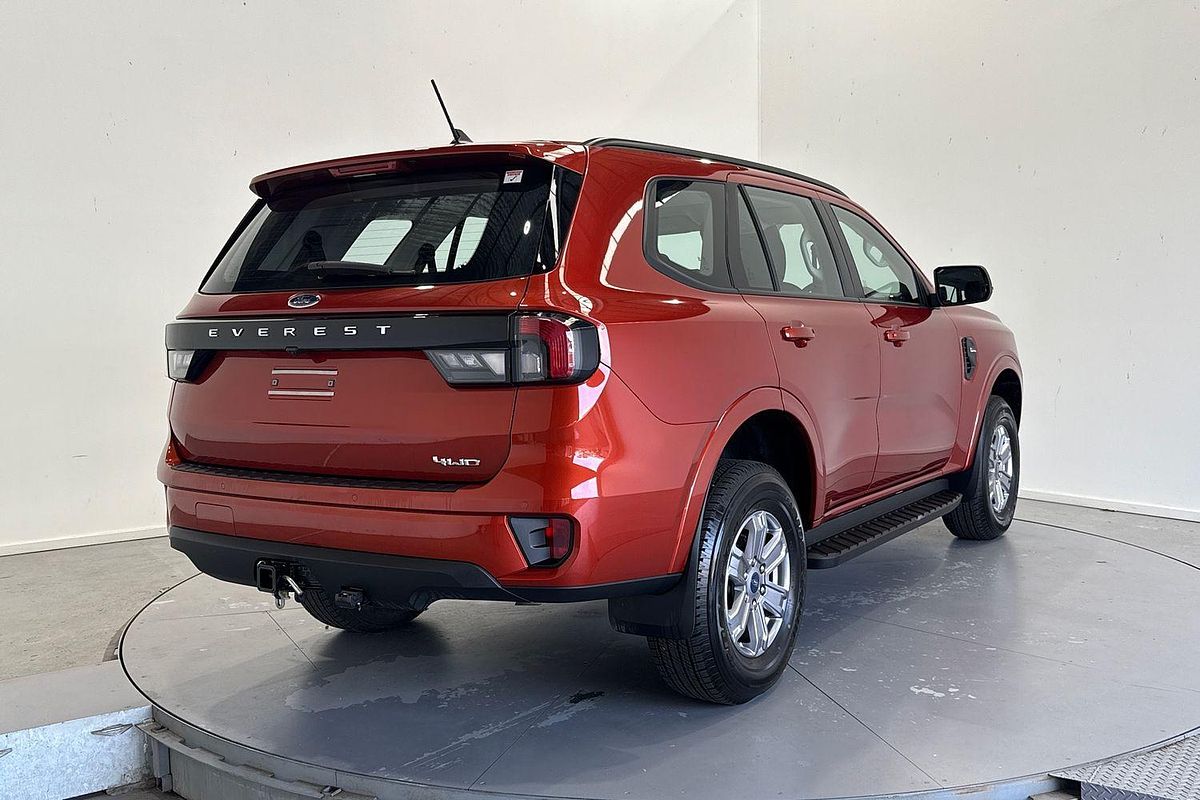 2023 Ford Everest Ambiente 2.0L
