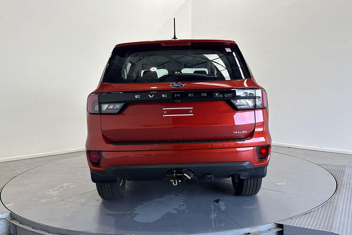 2023 Ford Everest Ambiente 2.0L