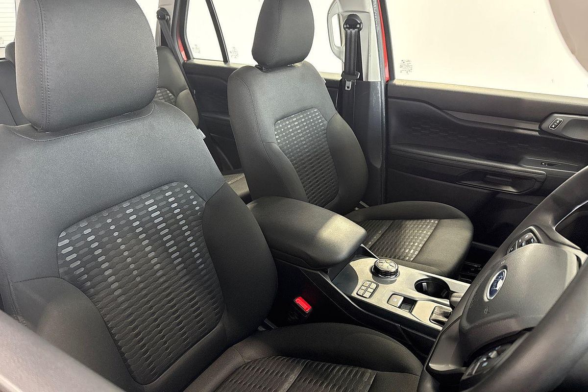 2023 Ford Everest Ambiente 2.0L