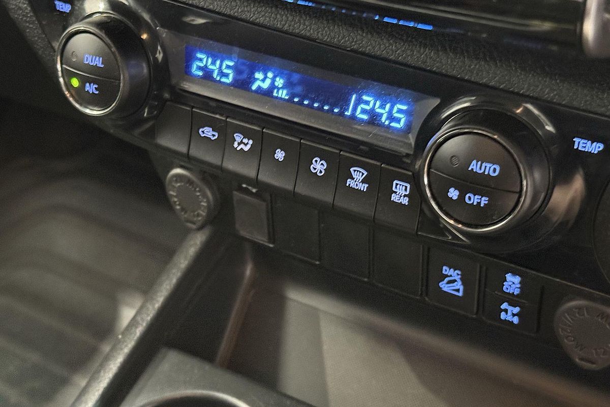 2023 Toyota Hilux SR5 GUN126R 4X4