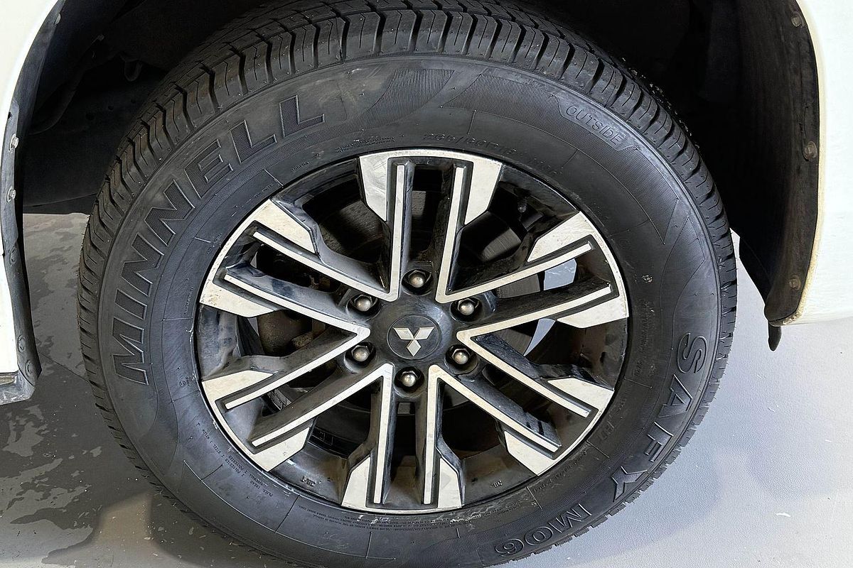 2020 Mitsubishi Pajero Sport GLS QF