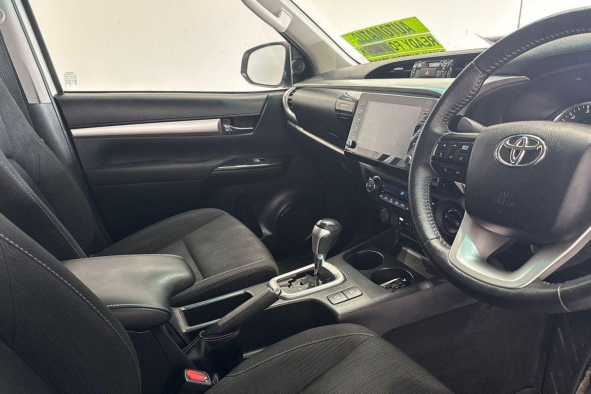 2020 Toyota Hilux SR5 GUN126R 4X4