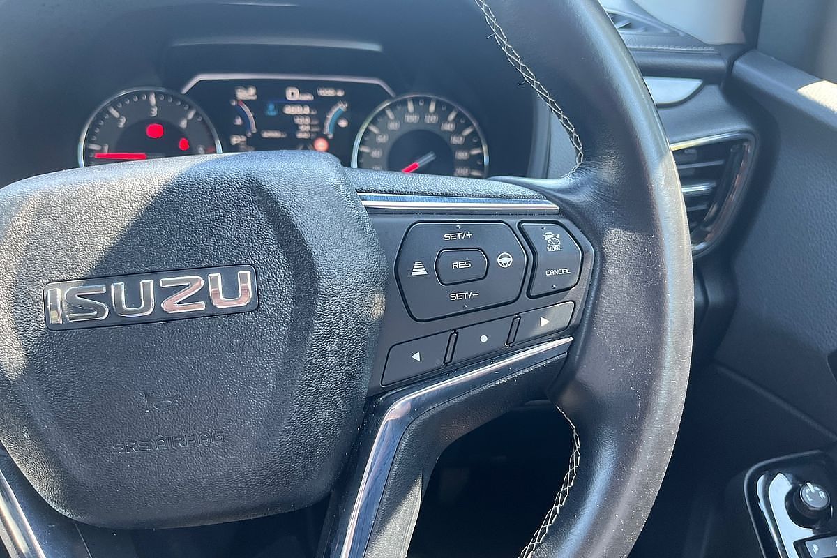 2023 Isuzu MU-X LS-U