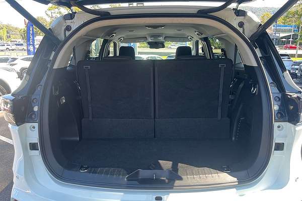 2023 Isuzu MU-X LS-U