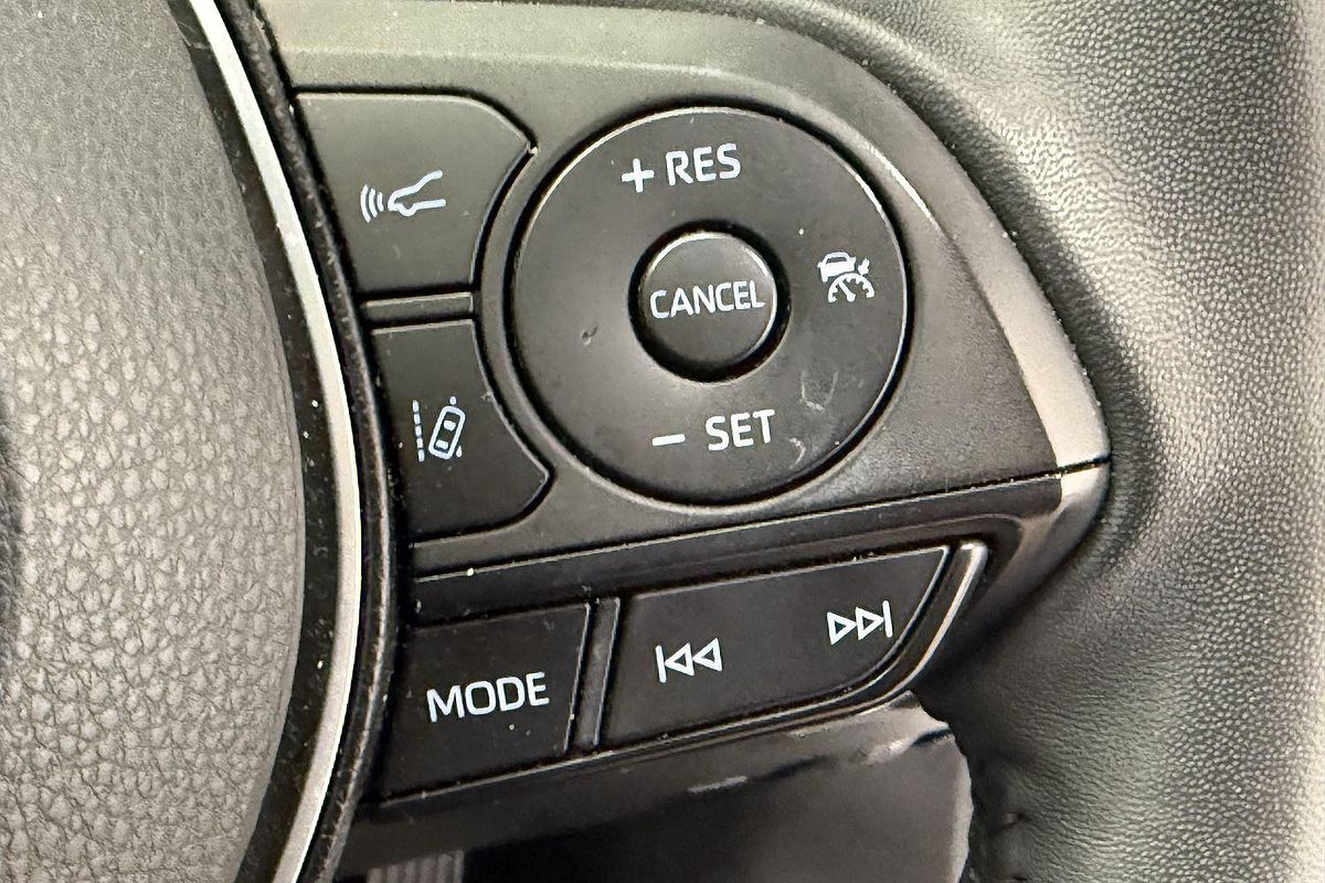 2022 Toyota RAV4 GXL MXAA52R