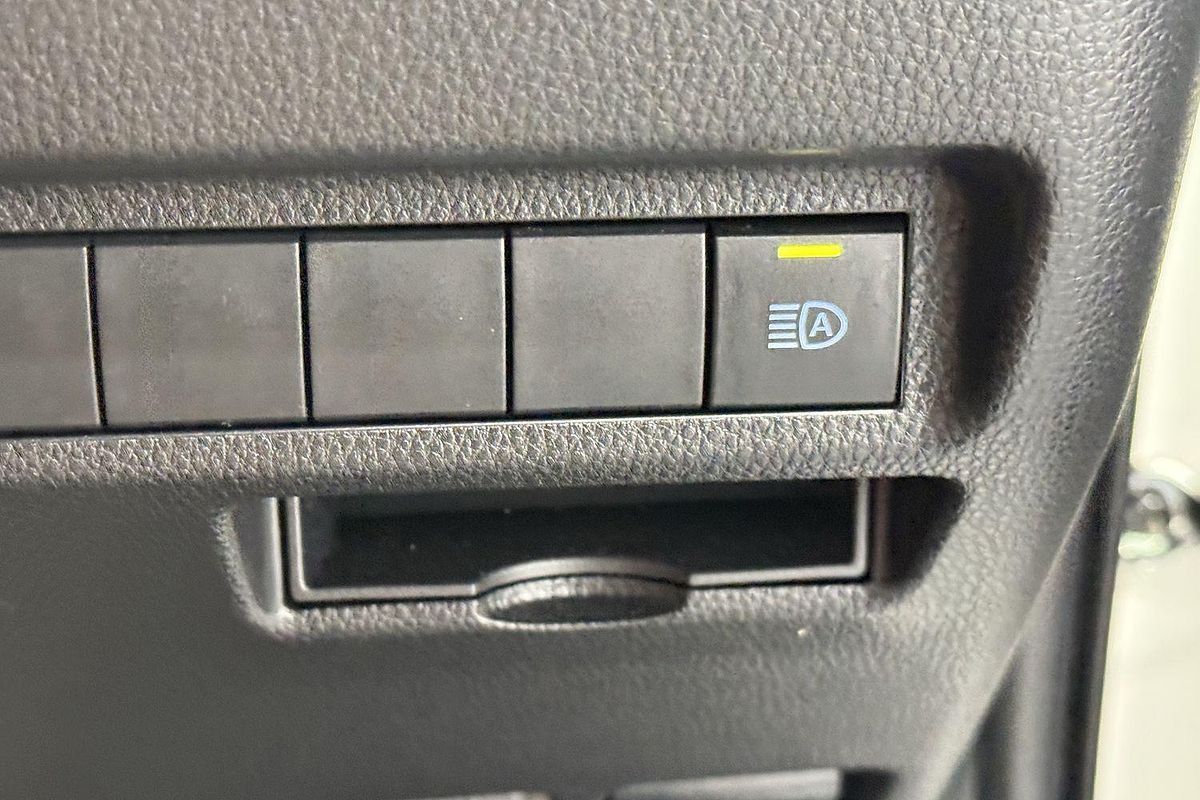 2022 Toyota RAV4 GXL MXAA52R