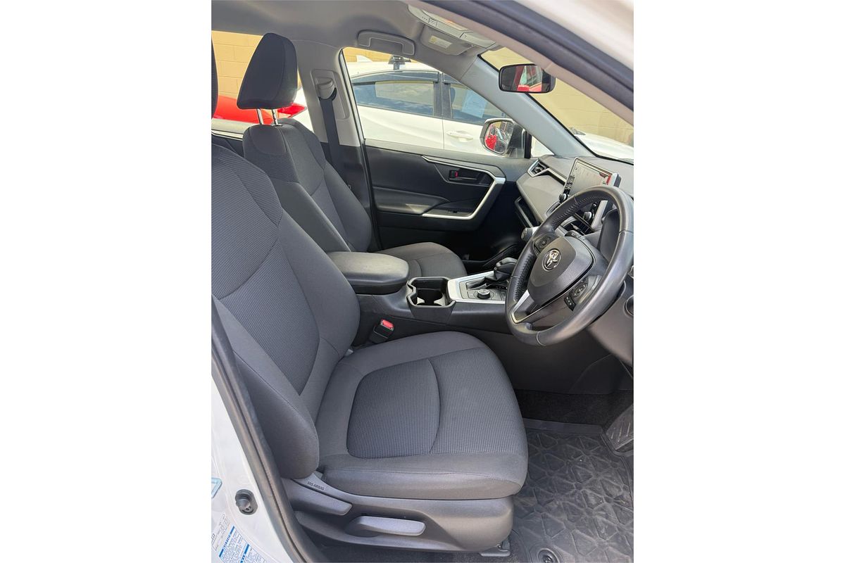 2021 Toyota RAV4 GX AXAH54R