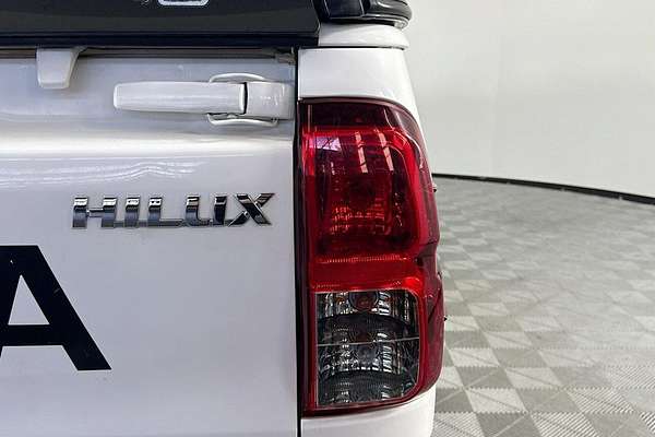 2019 Toyota Hilux SR GUN126R 4X4