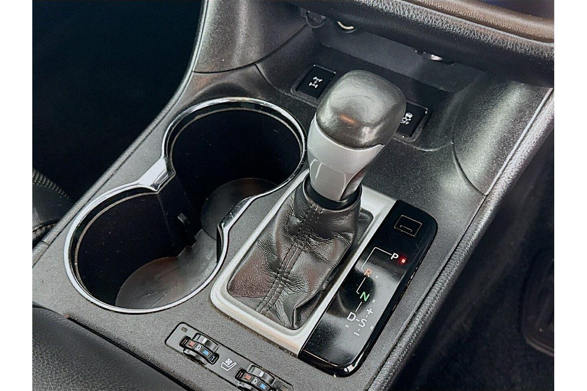 2014 Toyota Kluger Grande GSU55R