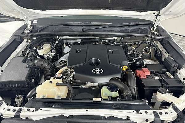 2019 Toyota Hilux SR GUN126R 4X4