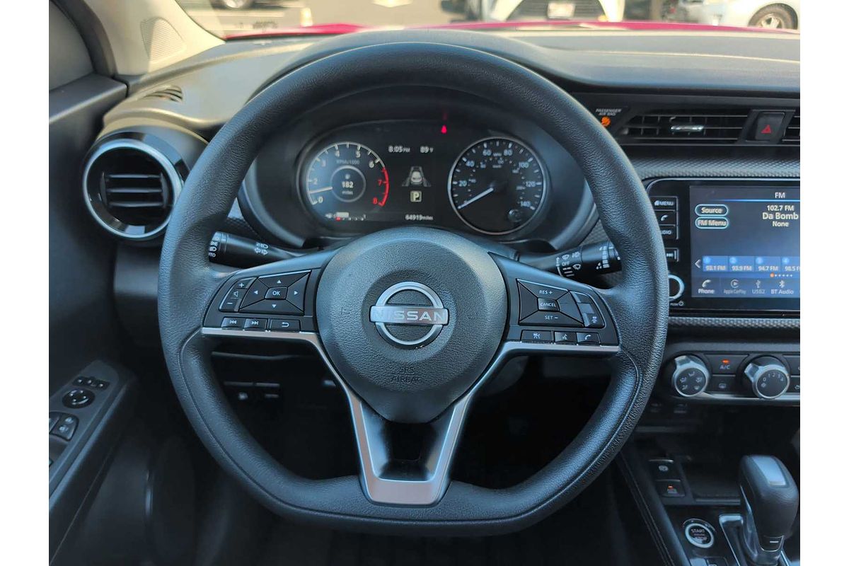 2023 Nissan Kicks SV