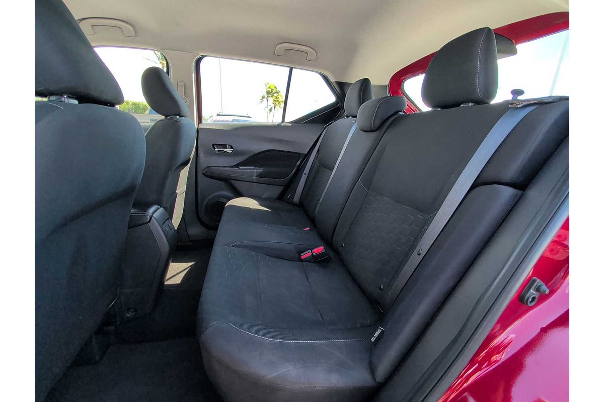 2023 Nissan Kicks SV