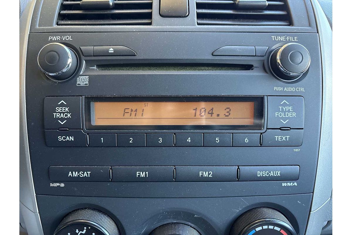 2013 Toyota Corolla LE