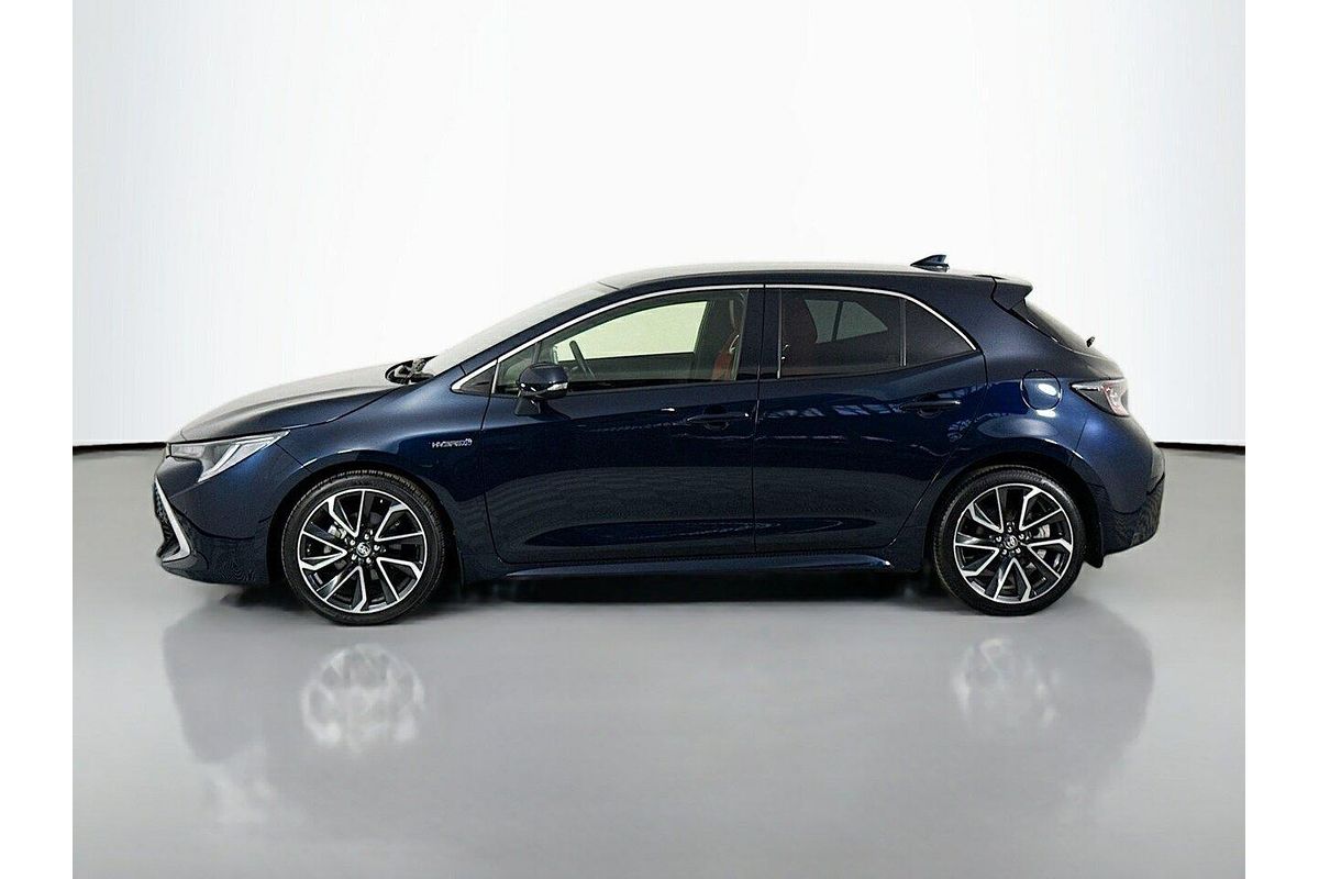 2020 Toyota Corolla ZR Hybrid ZWE211R