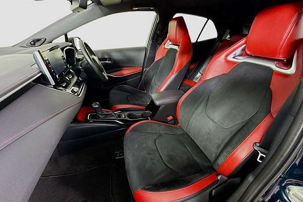 2020 Toyota Corolla ZR Hybrid ZWE211R