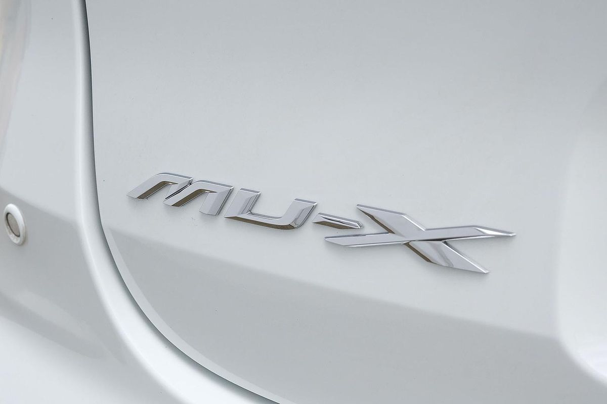 2021 Isuzu MU-X LS-T