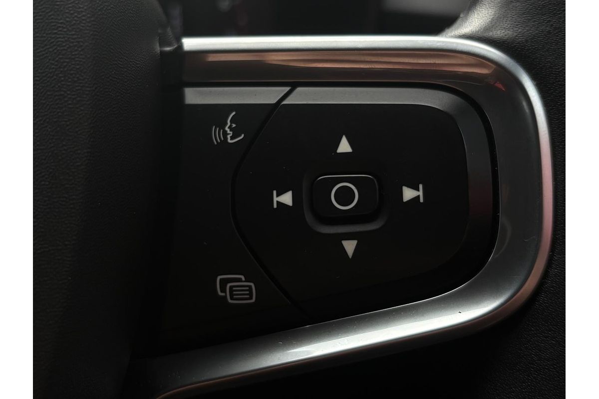 2021 Volvo XC40 XC40 T4 INSCRIPTION (AWD) 536 MY21