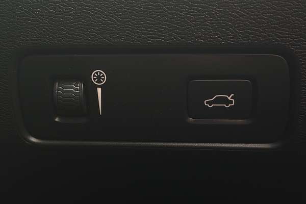 2021 Volvo XC40 XC40 T4 INSCRIPTION (AWD) 536 MY21