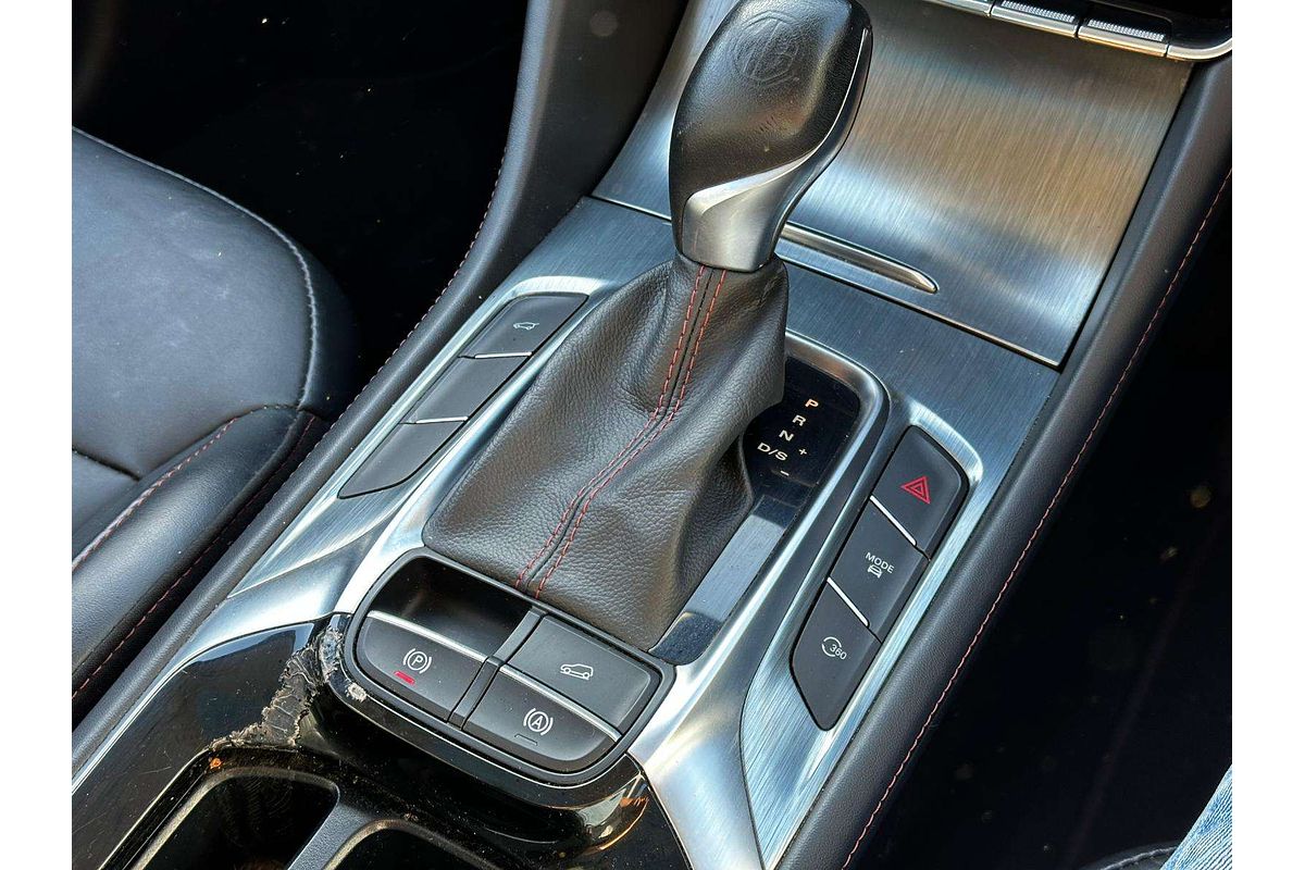 2022 MG HS Essence SAS23