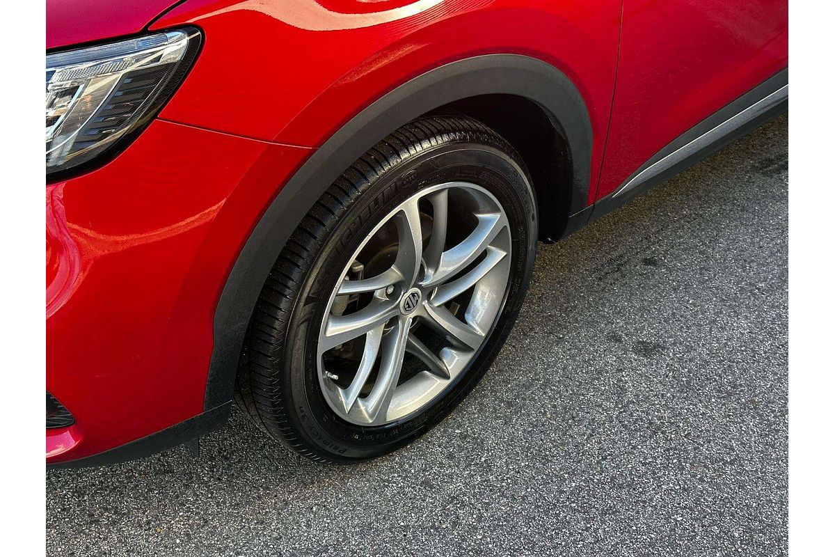 2022 MG HS Essence SAS23