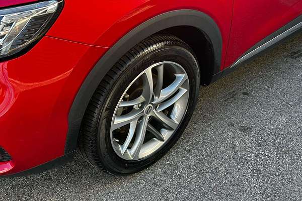 2022 MG HS Essence SAS23