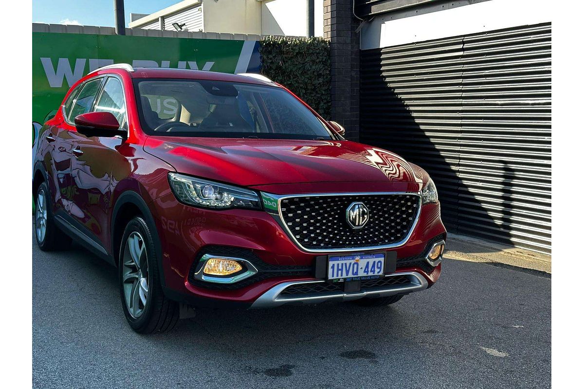 2022 MG HS Essence SAS23