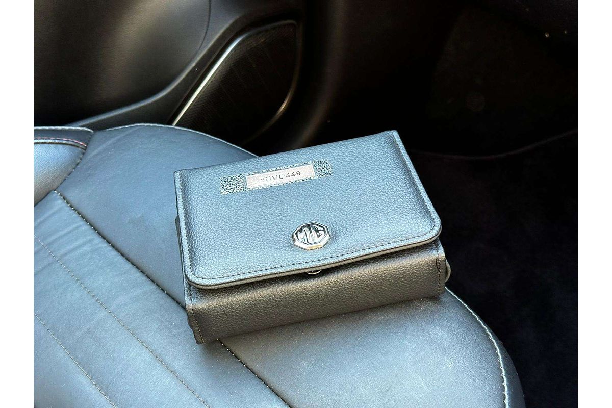 2022 MG HS Essence SAS23