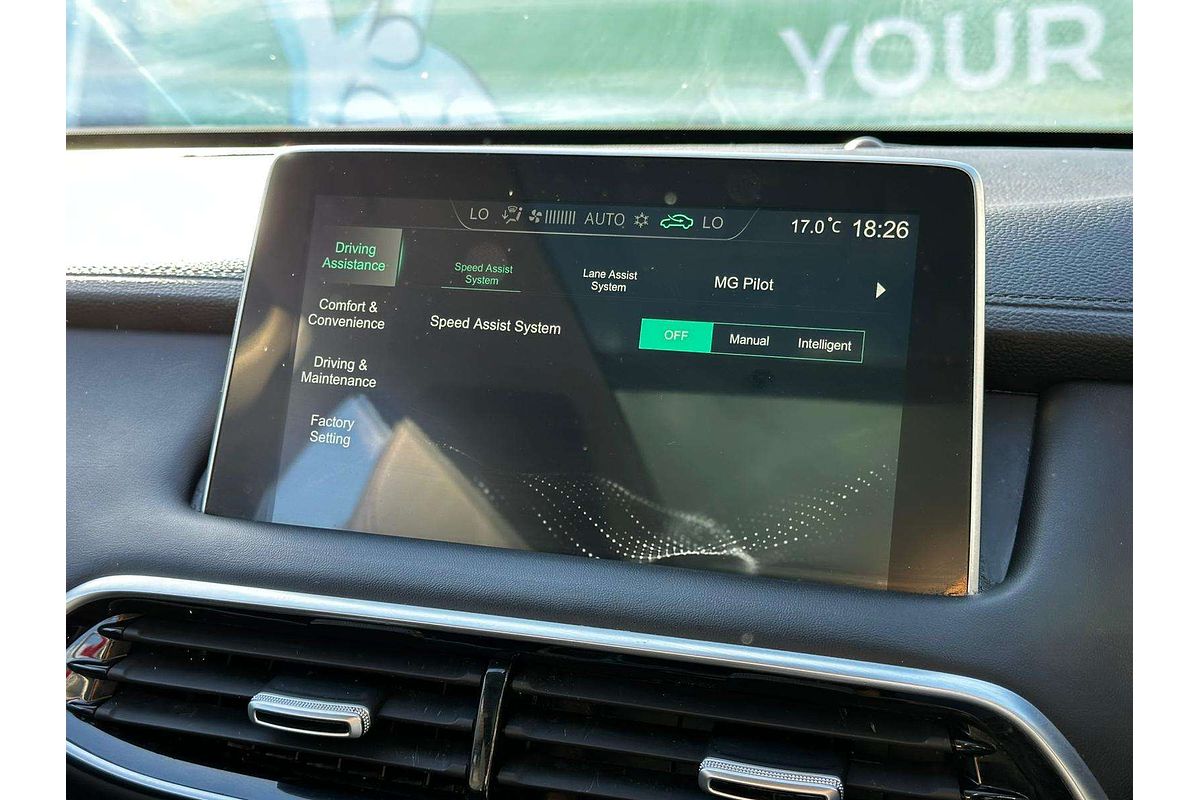 2022 MG HS Essence SAS23