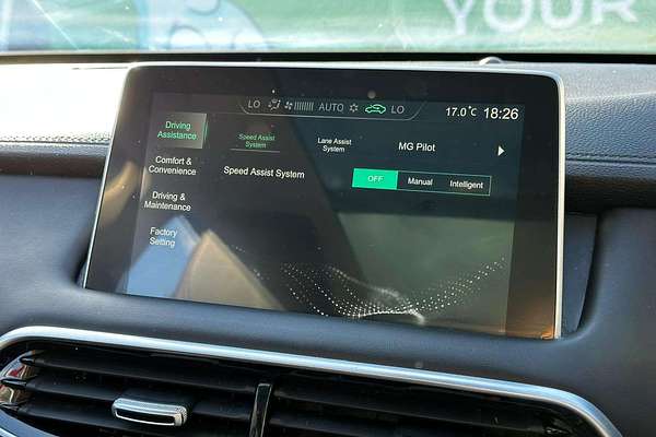 2022 MG HS Essence SAS23