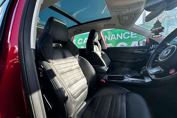 2022 MG HS Essence SAS23