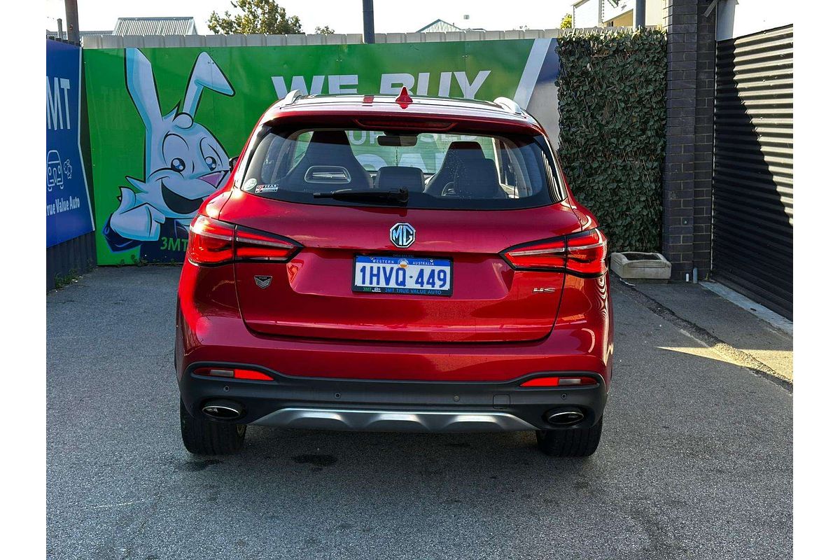 2022 MG HS Essence SAS23