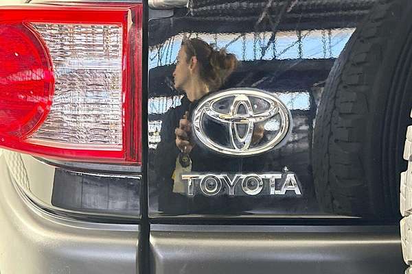 2016 Toyota FJ Cruiser GSJ15R