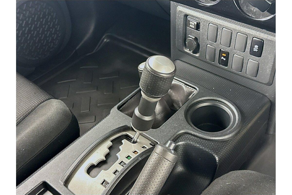 2016 Toyota FJ Cruiser GSJ15R