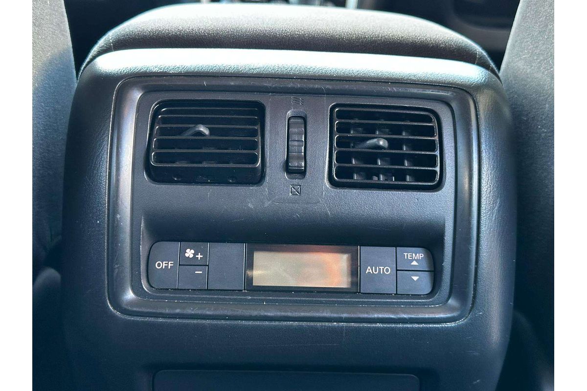 2013 Nissan Pathfinder ST R52