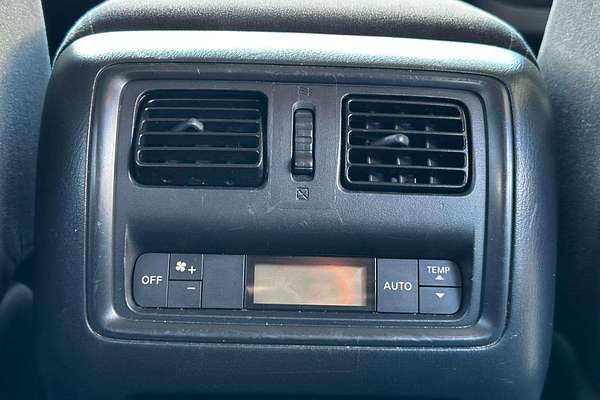 2013 Nissan Pathfinder ST R52