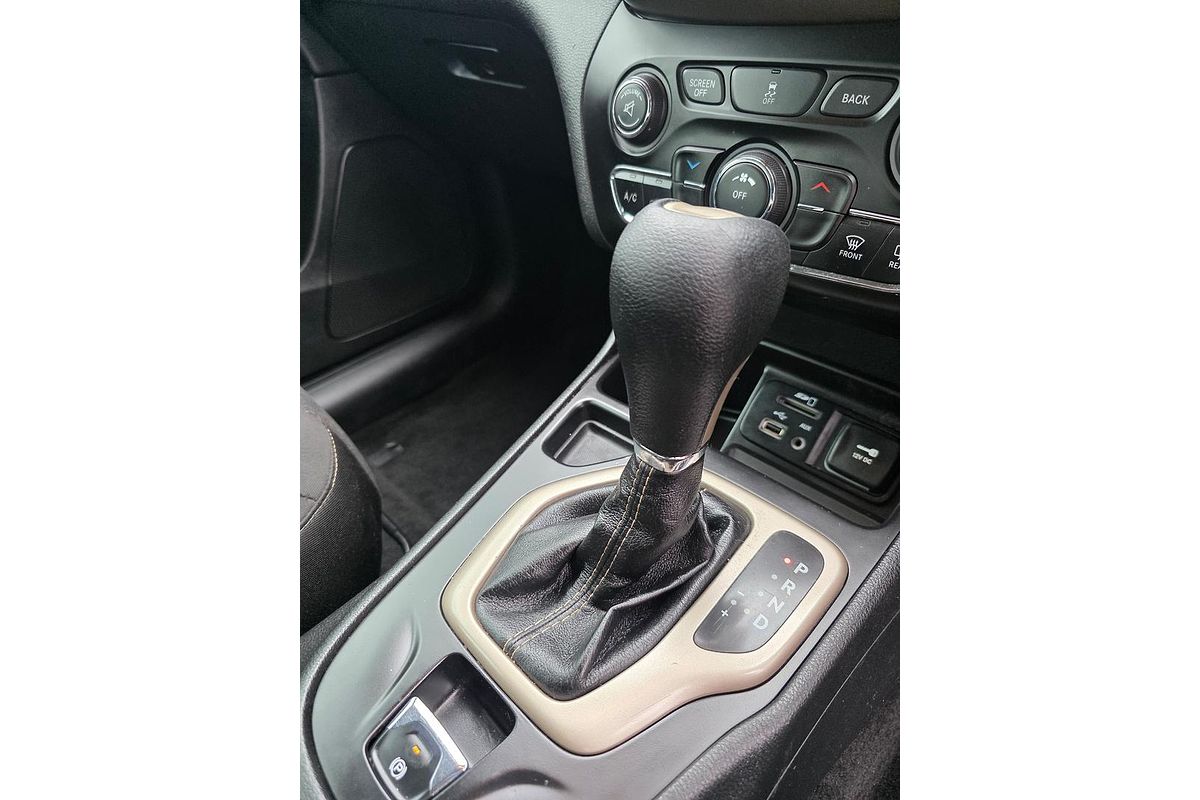 2014 Jeep Cherokee Sport KL